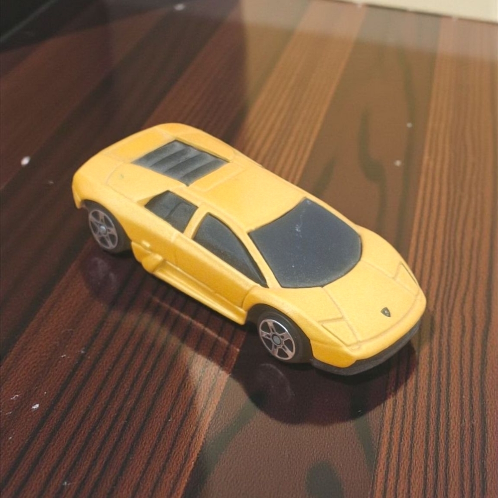 2009 Maisto Lamborghini Murcielago Metalflake Yellow  Black Windows EUC C118